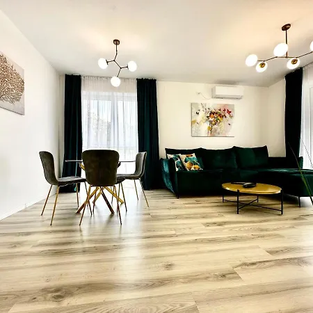 Garden By The Forest Timişoara